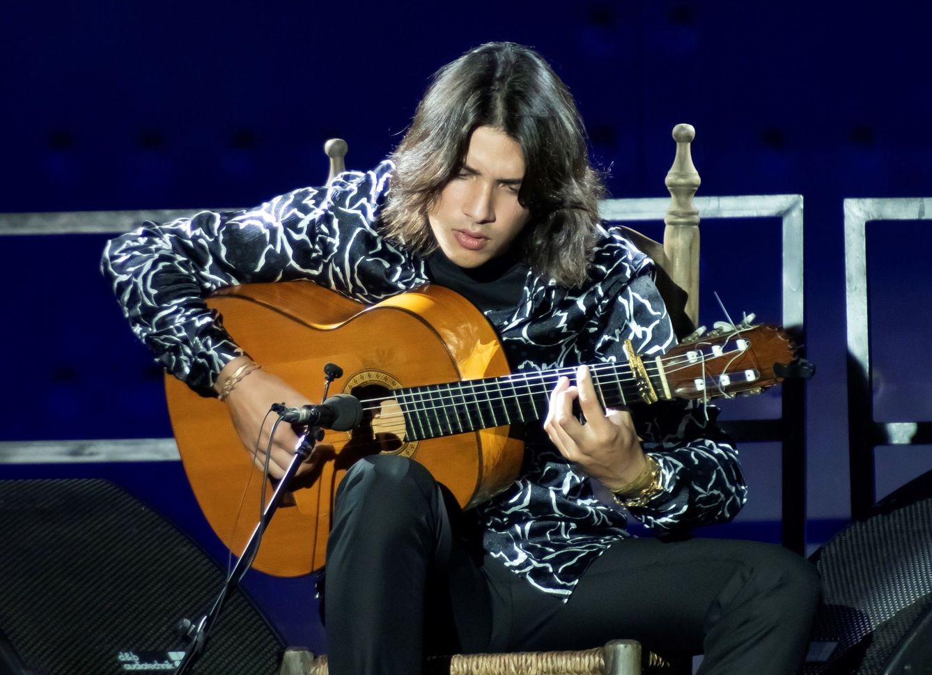 El guitarrista José del Tomate actúa en la XXI Bienal de Flamenco de Sevilla. (EFE/Raúl Caro)