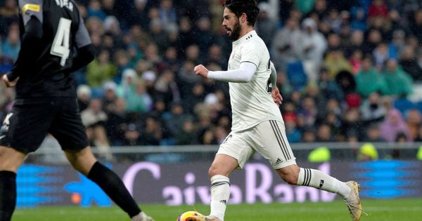 Foto: Isco fue suplente en el Real Madrid-Alavés y entró en el minuto 86. (EFE)