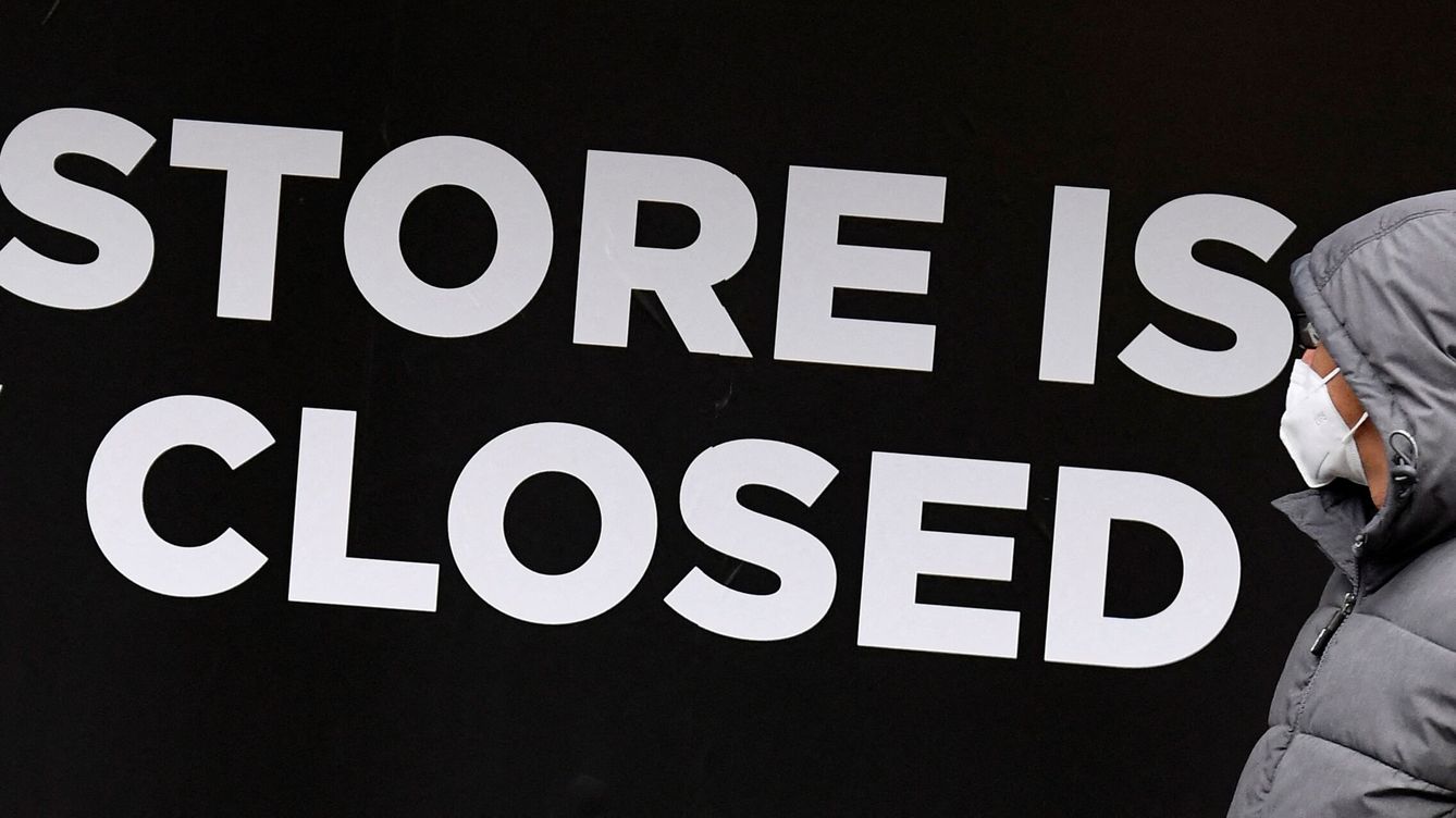 Foto: Una tienda cerrada en Londres este 27 de enero (Reuters/Toby Melville)