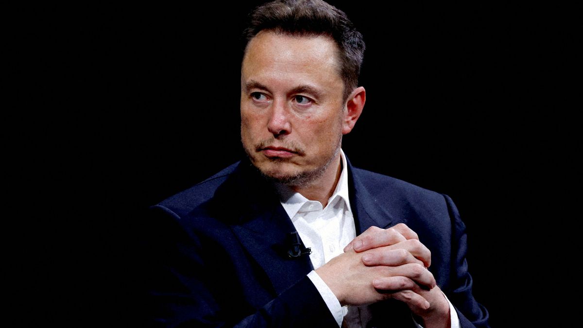 Cuesta abajo y sin frenos: Tesla admite la caída de sus ventas y ya se hunde un 32% en bolsa este año