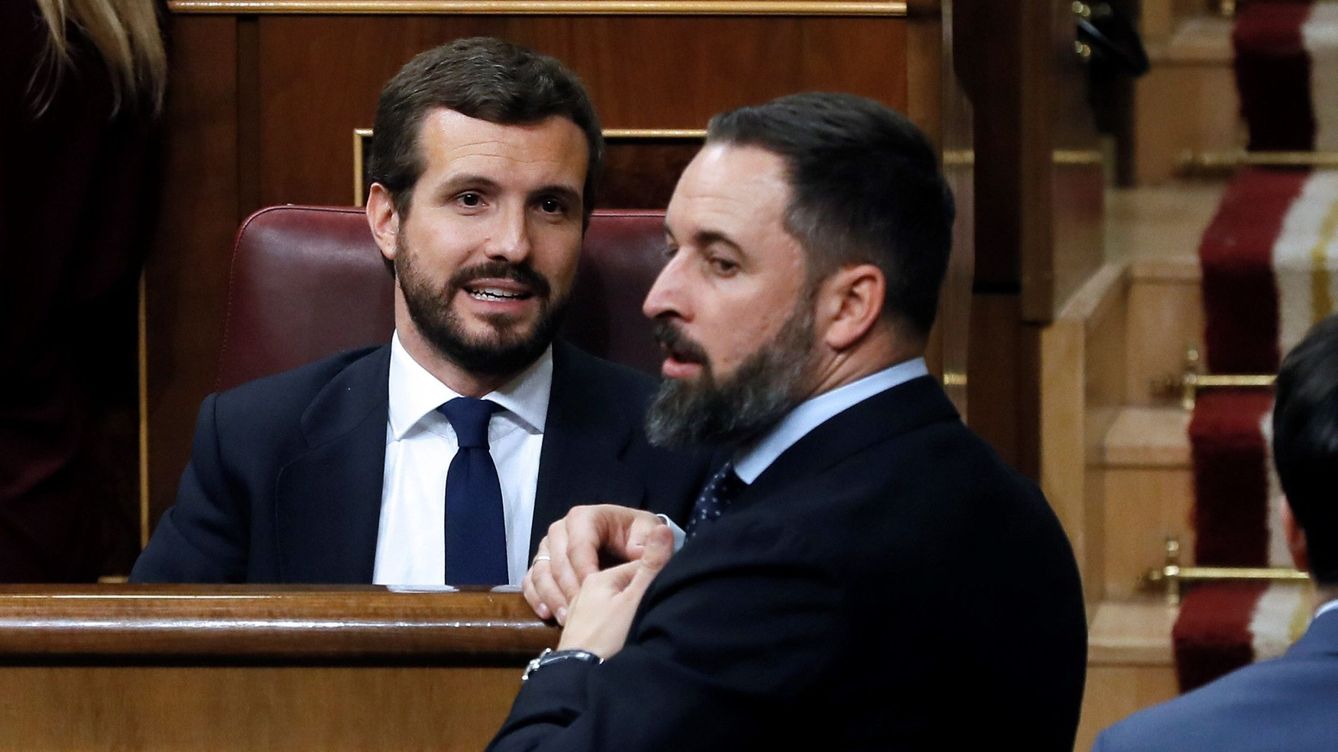Foto: El presidente del PP, Pablo Casado (i), y el líder de Vox, Santiago Abascal. (EFE)