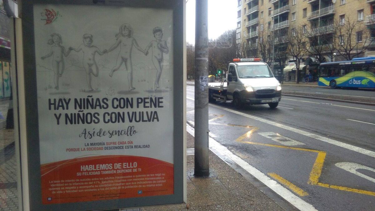 "Niñas con pene" y "niños con vulva" toman las marquesinas del País Vasco y Navarra