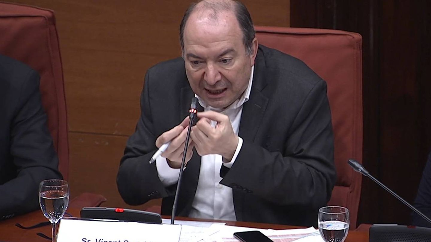 Vicent Sanchís, en la comisión de control a la Corporación Catalana de Medios Audiovisuales. (CCMA).