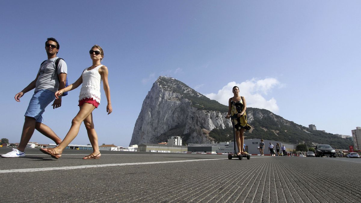 Un submarino nuclear británico con "problemas técnicos" llega a Gibraltar