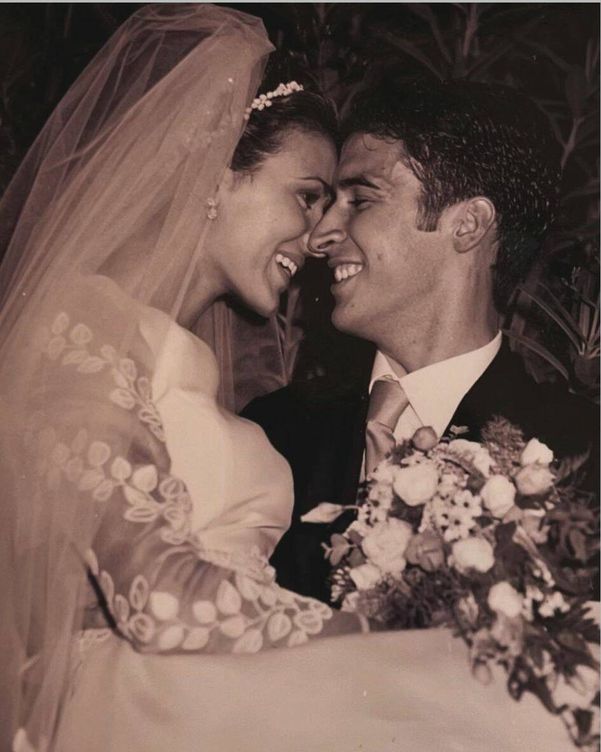 Raúl González y Mamen Sanz en su boda (Instagram/@mamensanz.r)