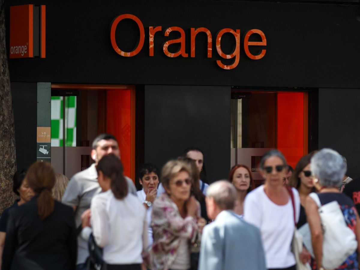 Foto: Tienda de Orange en Madrid. (Reuters/Andrea Comas)