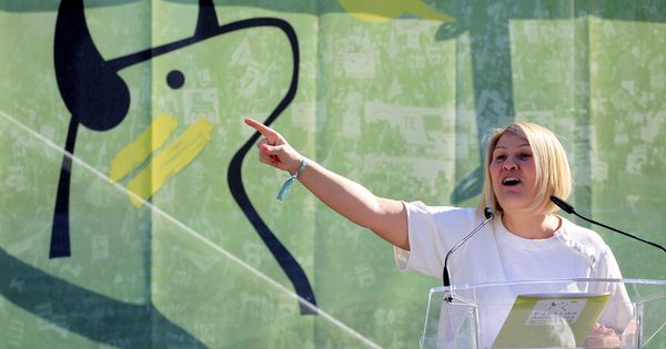 Foto: La presidenta del Pacma, Silvia Barquero, en un acto en Madrid contra la tauromaquia. (EFE)