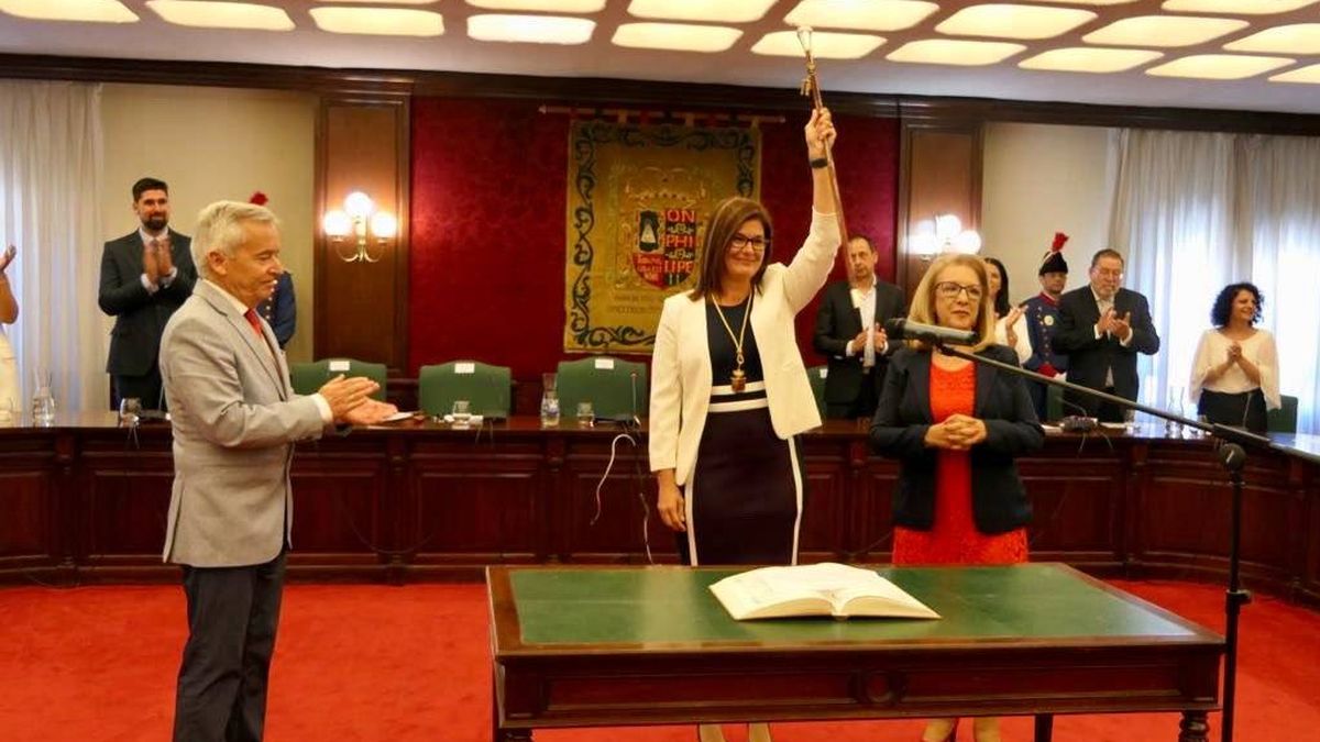 El PSOE-M traslada a Ferraz la papeleta de la expulsión de la alcaldesa de Móstoles