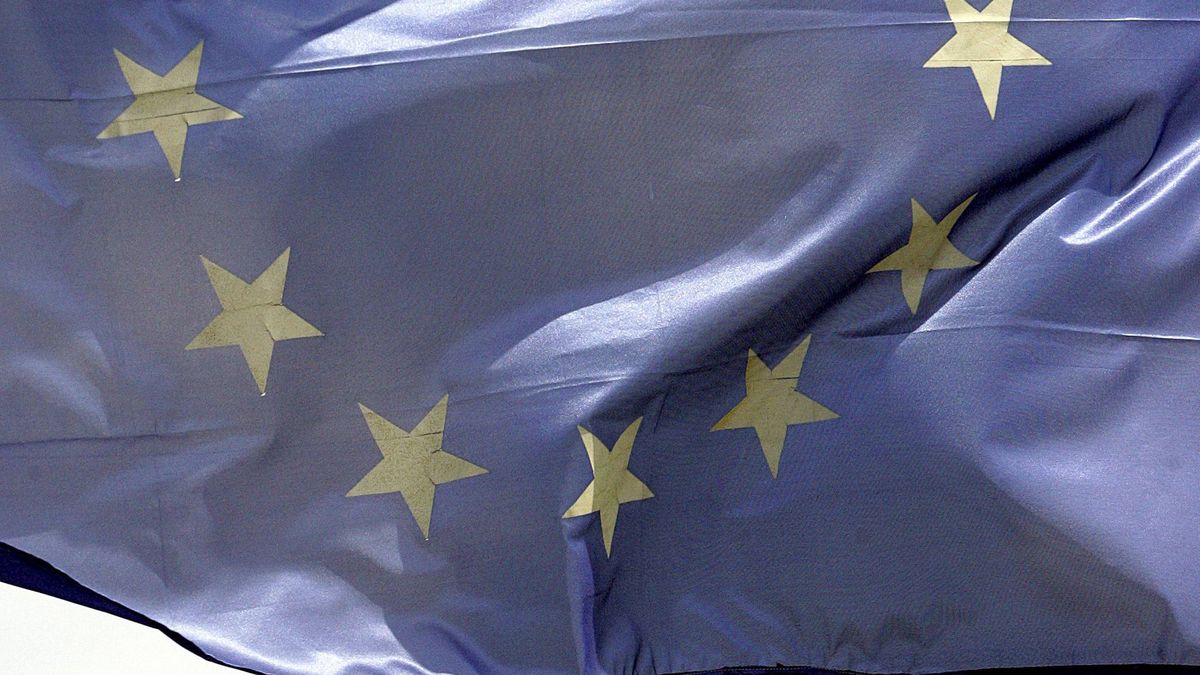 Bruselas avisa: Grecia ha cumplido, ahora le corresponde a sus socios