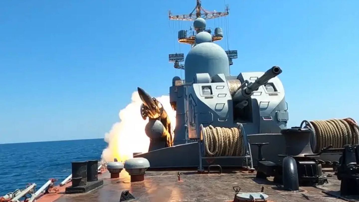 La corveta lanzamisiles rusa Ivanovets hundida por Ucrania (Ministerio de Defensa ruso)