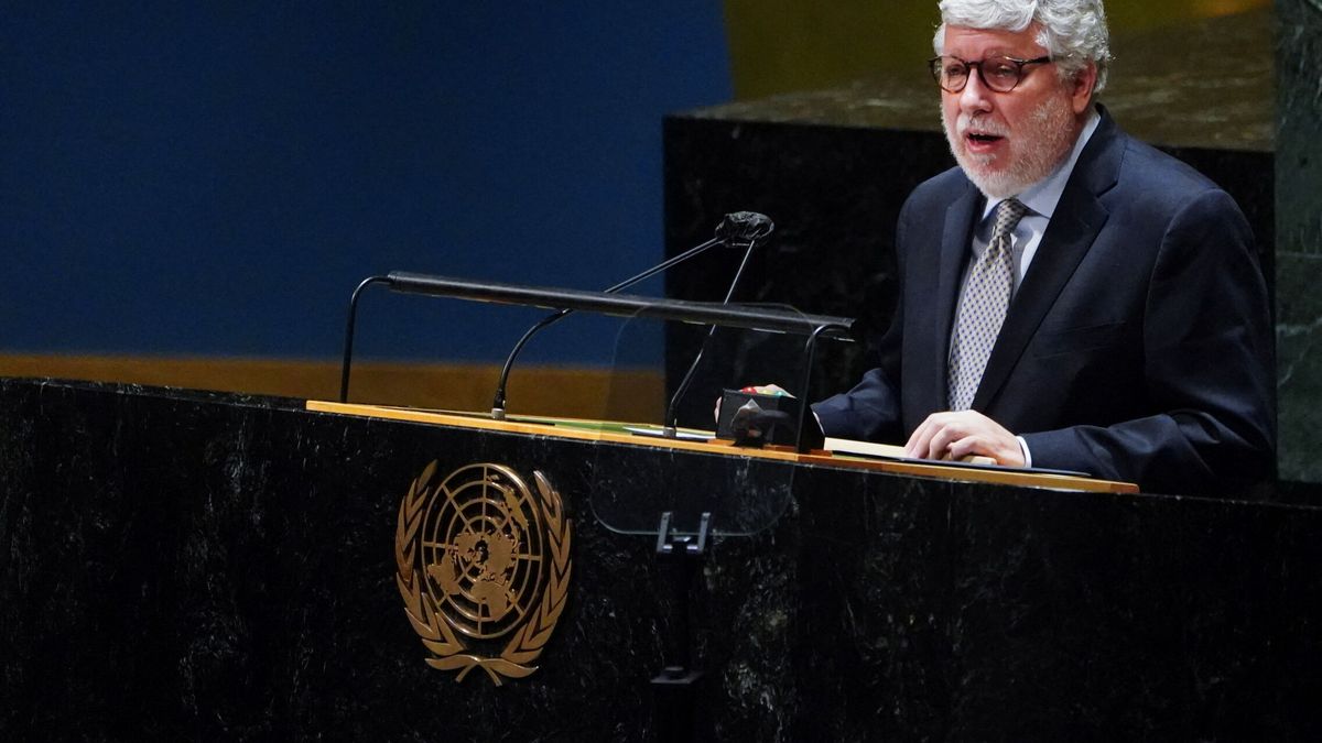 El Gobierno cesa a Maraver como embajador en la ONU tras su anuncio de ir con Díaz el 23-J