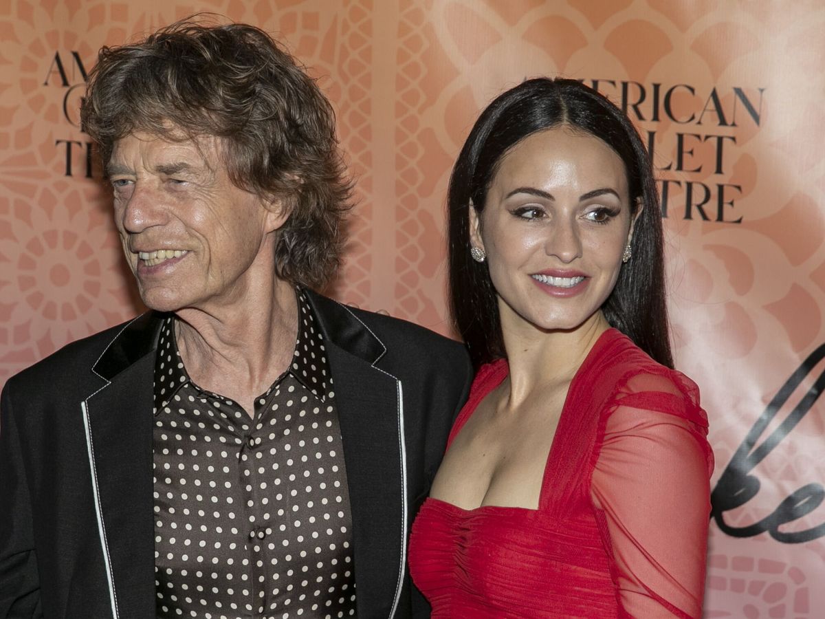 Foto: Mick Jagger y Melanie Hamrick, en Nueva York el 22 de junio de 2023. (EFE)