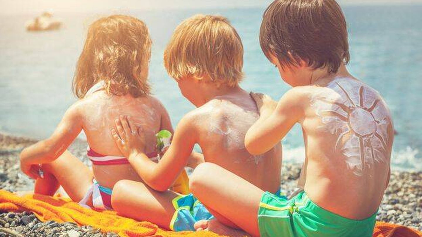 Muchos melanomas tienen su origen en quemaduras solares durante la infancia.  (iStock)