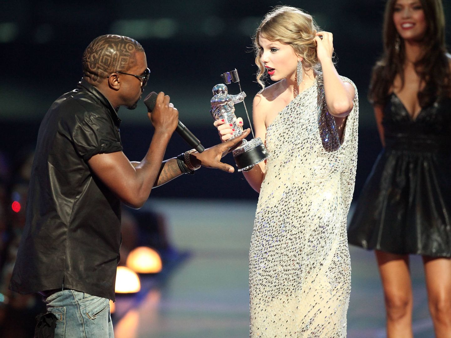  El polémico momento entre Kanye y Taylor. (Getty)