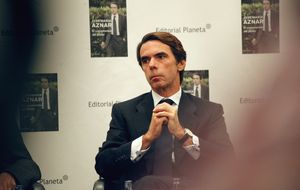 Aznar recuerda la “amargura” de su adiós en un acto sin ningún ministro