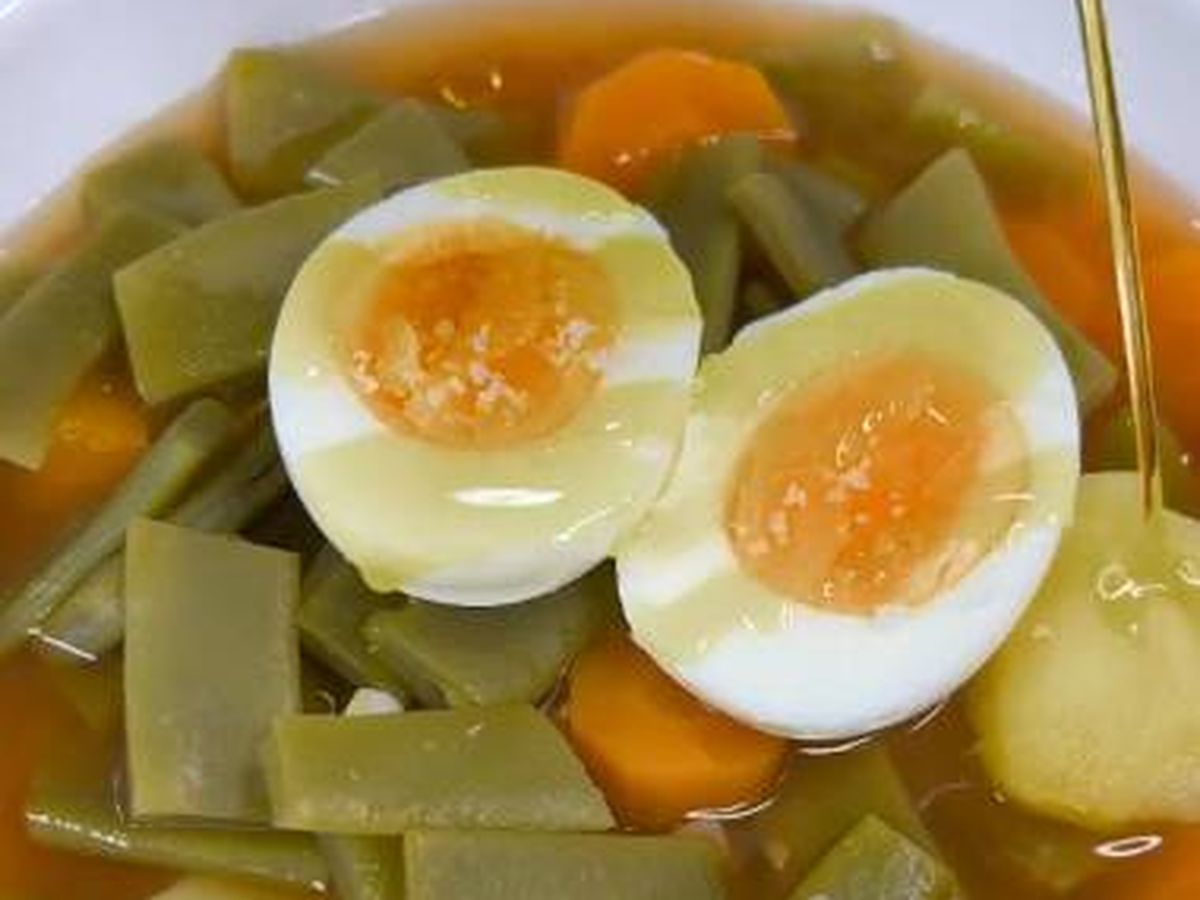 Foto: La receta de la sopa nutritiva y saludable que recomienda Pablo Ojeda: es perfecta para cualquier cena (TikTok/@cocinaconnoelia)