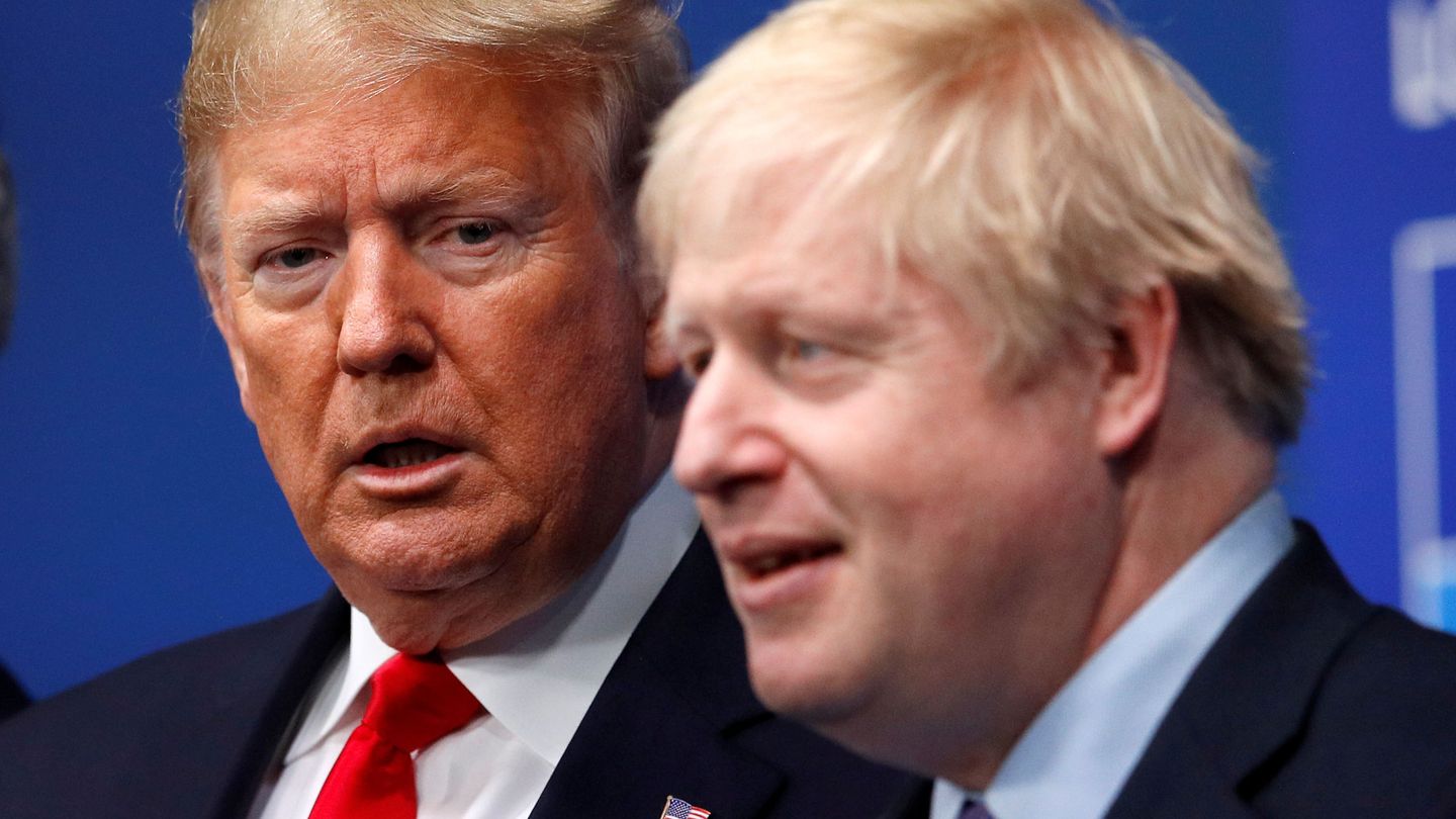 Donald Trump y Boris Johnson. (Reuters)