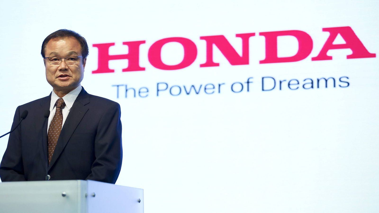 Foto: El presidente y director general de Honda Motor Co., Takanobu Ito (EFE/Kimimasa Mayama).