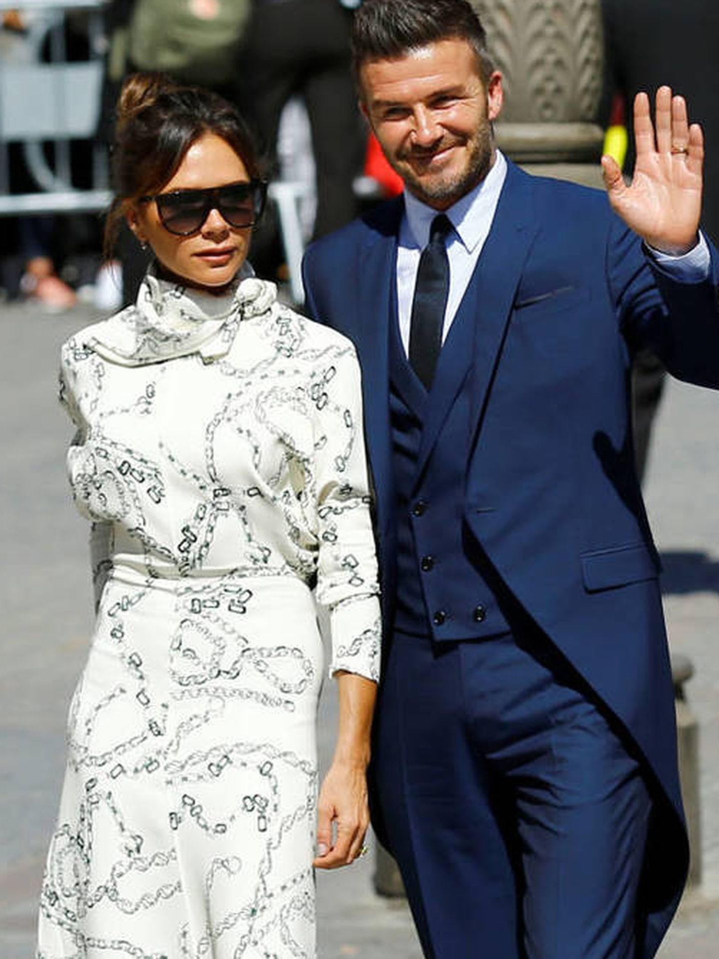 Los looks de Victoria y David Beckham para la boda de Sergio Ramos y Pilar Rubio. (Reuters)