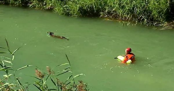 Foto: Búsqueda del niño en el río Cabriel