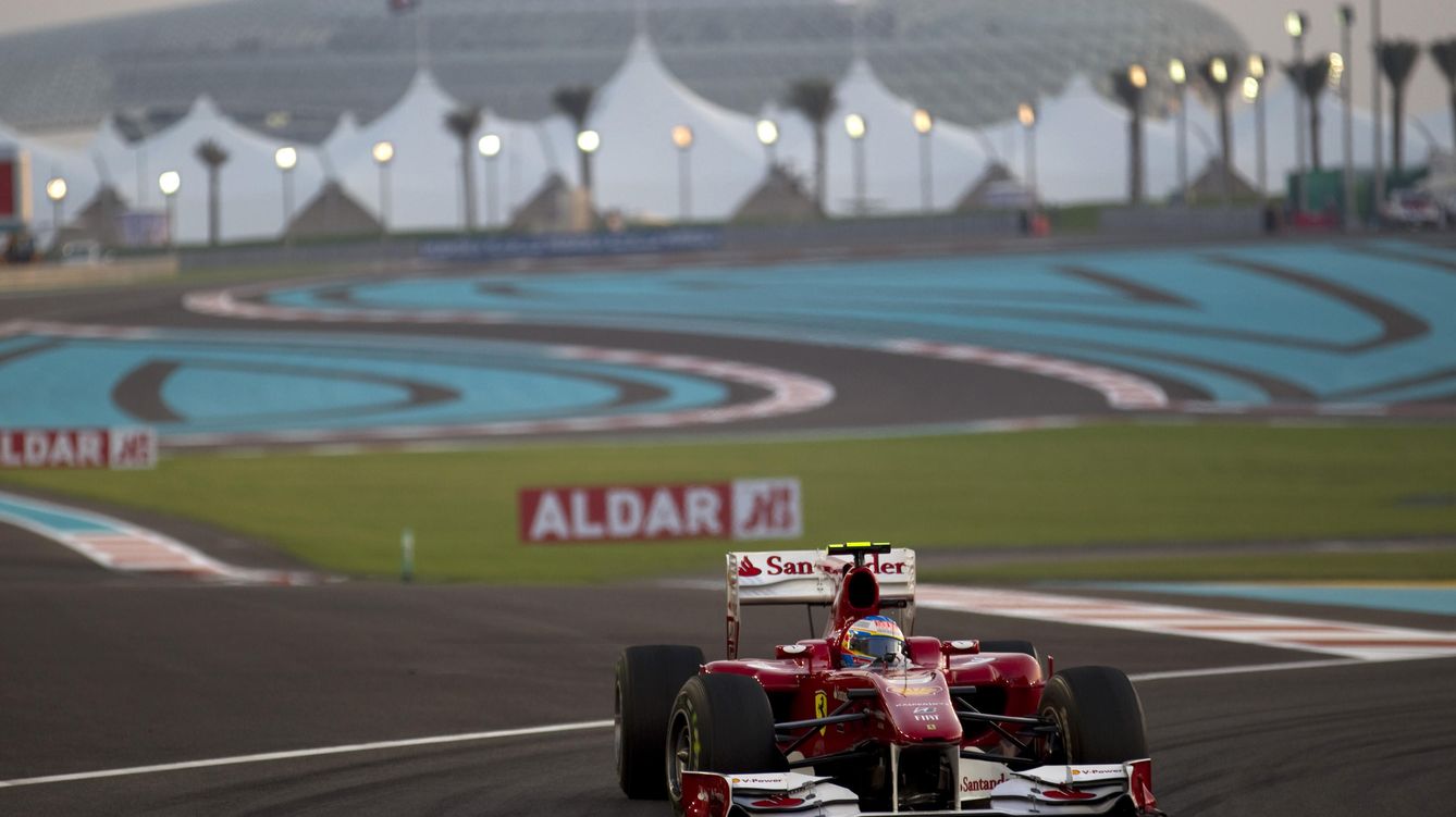 Foto: En Abu Dabi 2010, Alonso quedó séptimo y perdió el título mundial (Steve Crisp/Reuters)