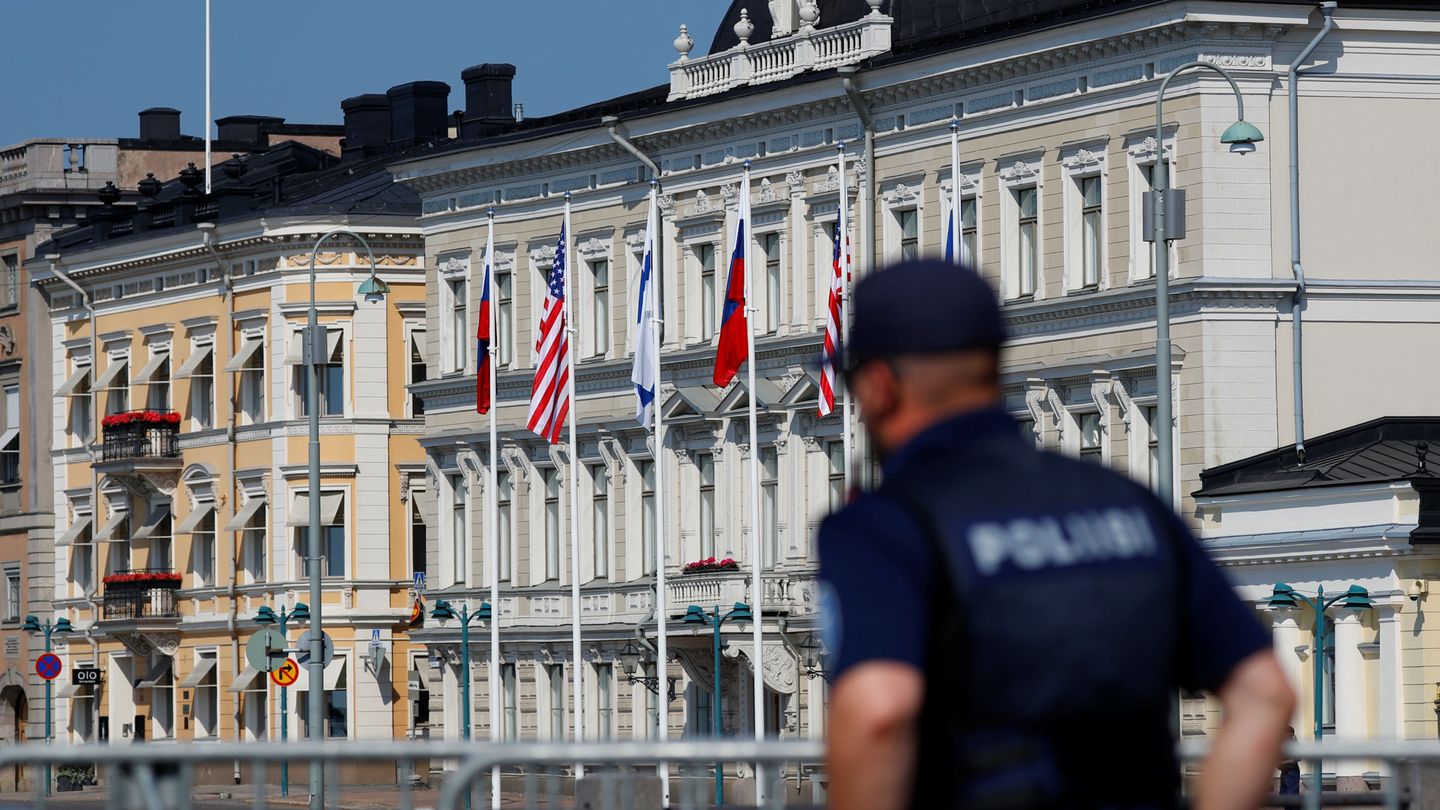 El Palacio Presidencial de Helsinki, lugar del encuentro entre Trump y Putin, hoy, 16 de julio de 2018. (Reuters)