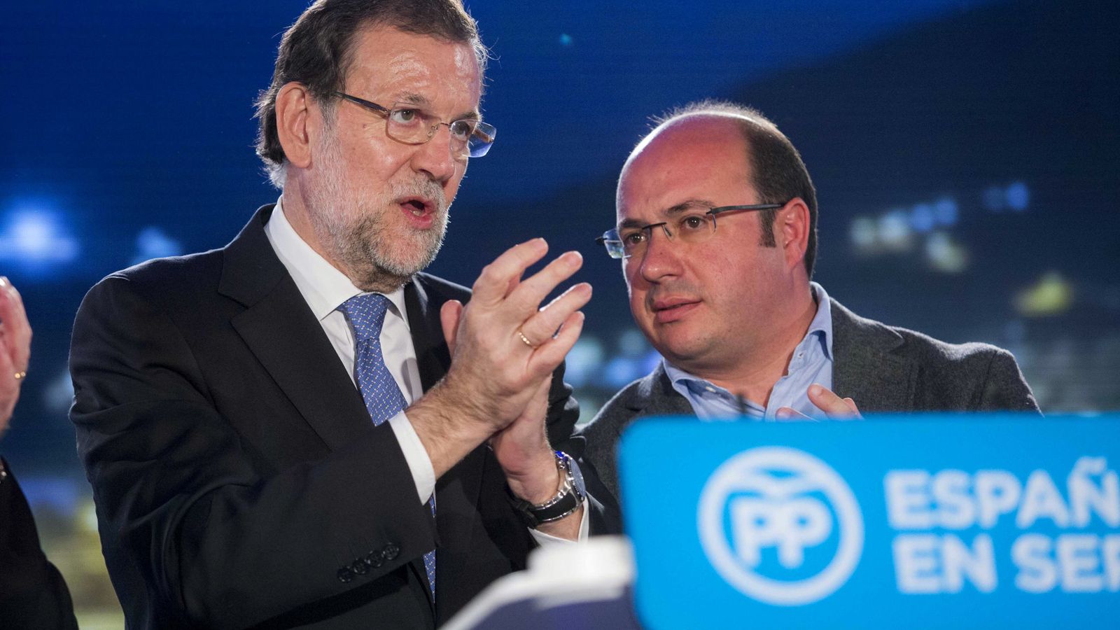Foto: El presidente de Murcia junto a Mariano Rajoy. (Efe)