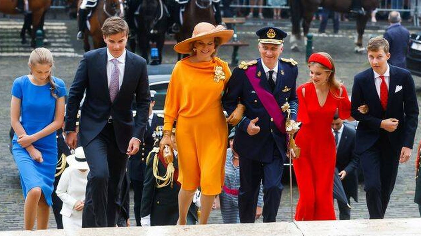  La familia real belga, a su llegada a la catedral en la fiesta nacional de 2022. (EFE)