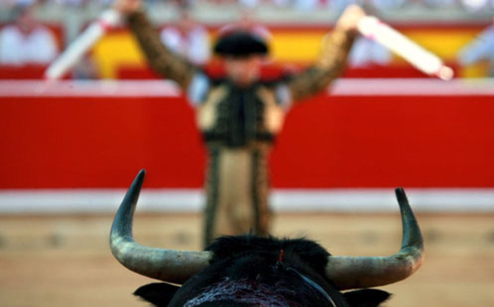 Foto: La puntilla de los medios de comunicación a los toros llega a RTVE: “Es violencia con animales”