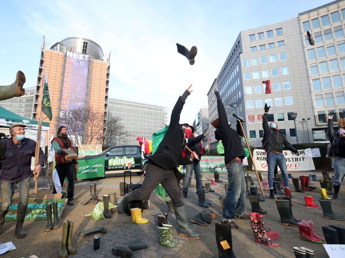 Foto: Manifestación contra la PAC en Bruselas, en diciembre de 2020. (Reuters)