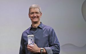 Las tres cartas con las que Tim Cook se juega su futuro en Apple