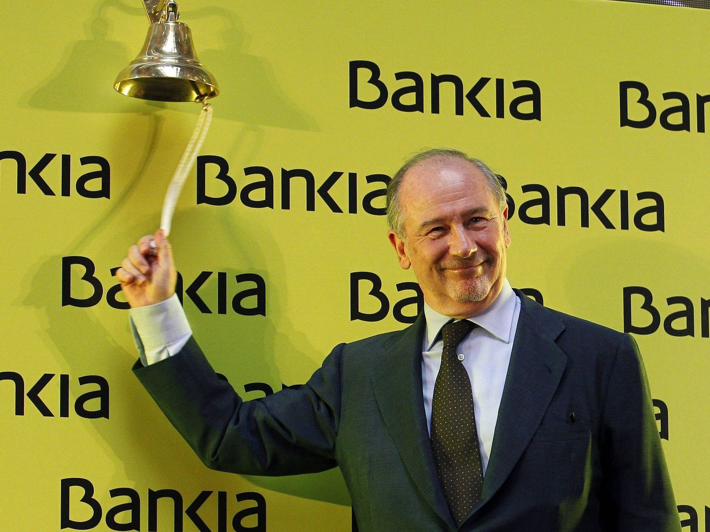 Fotografía de archivo del 20 de julio de 2011 de Rodrigo Rato tras salir Bankia a bolsa. (EFE)