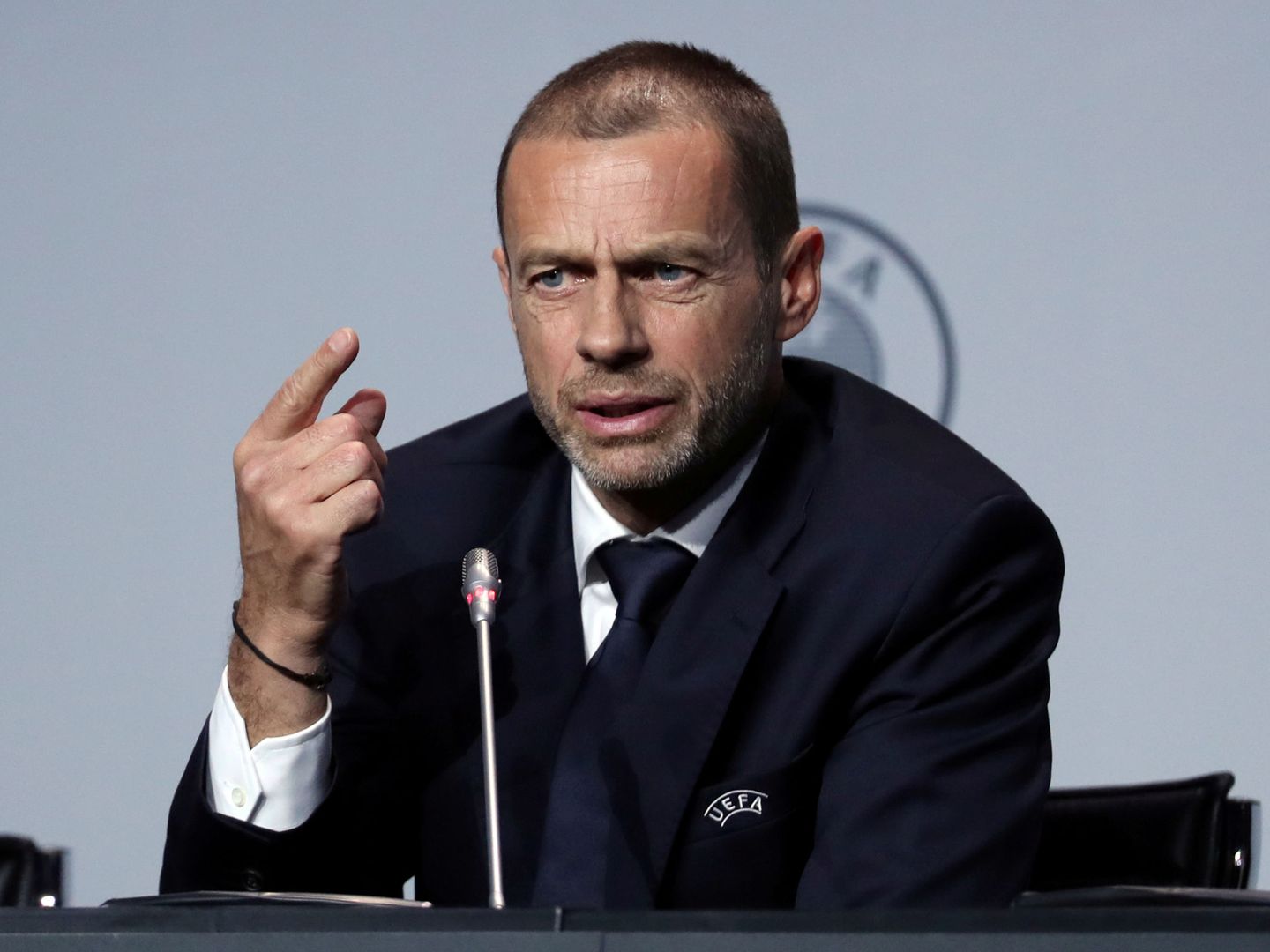 Aleksander Ceferin en una de sus conferencias como Presidente de la UEFA. (Reuters)