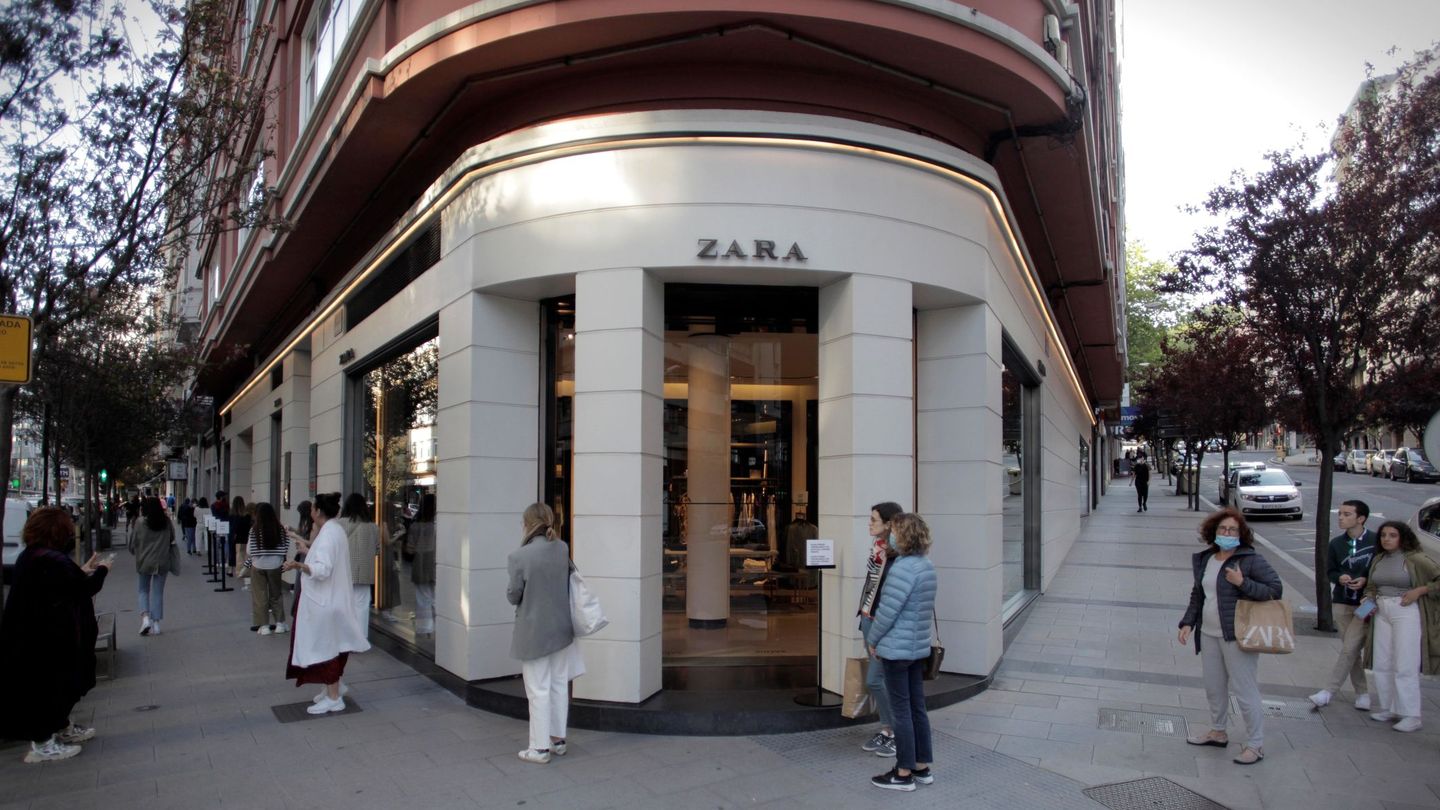 Una tienda de Zara en A Coruña. (EFE)