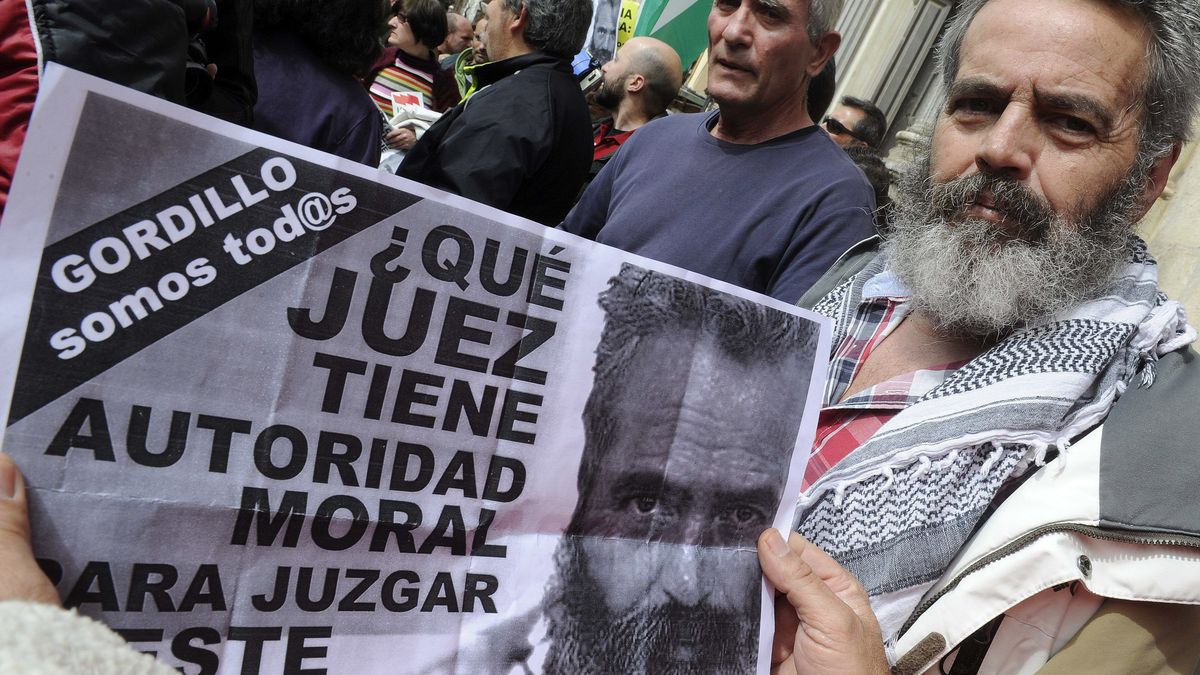 Sánchez Gordillo, un año después de los asaltos, preso de la depresión