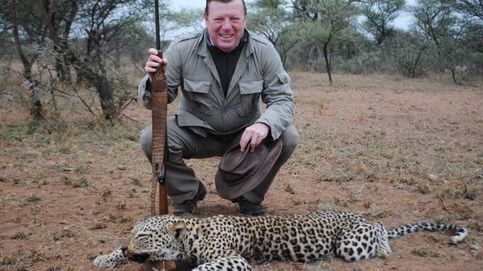 César Cadaval incendia las redes por presumir de cazar leopardos en Botsuana
