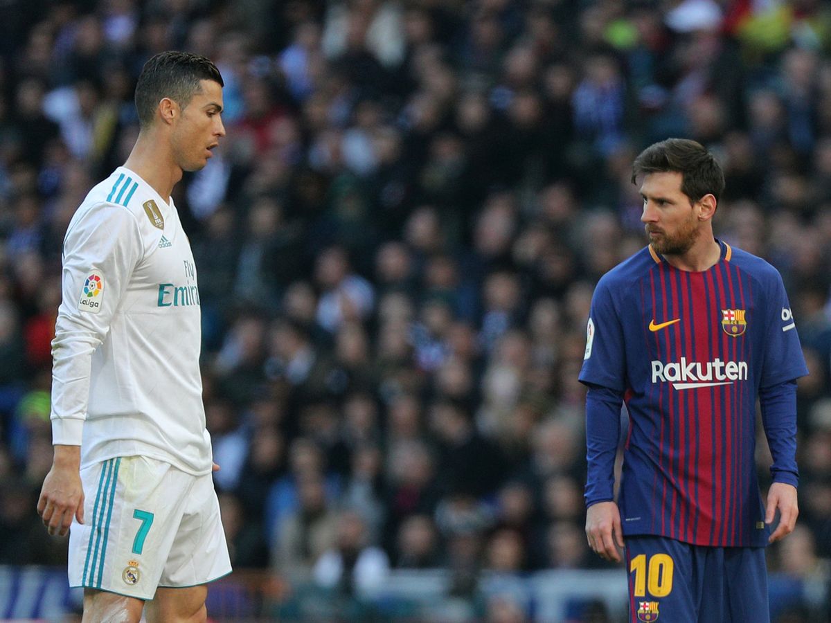 Foto: Cristiano y Leo Messi, en un Real Madrid-Barcelona. (Reuters/Sergio Pérez)