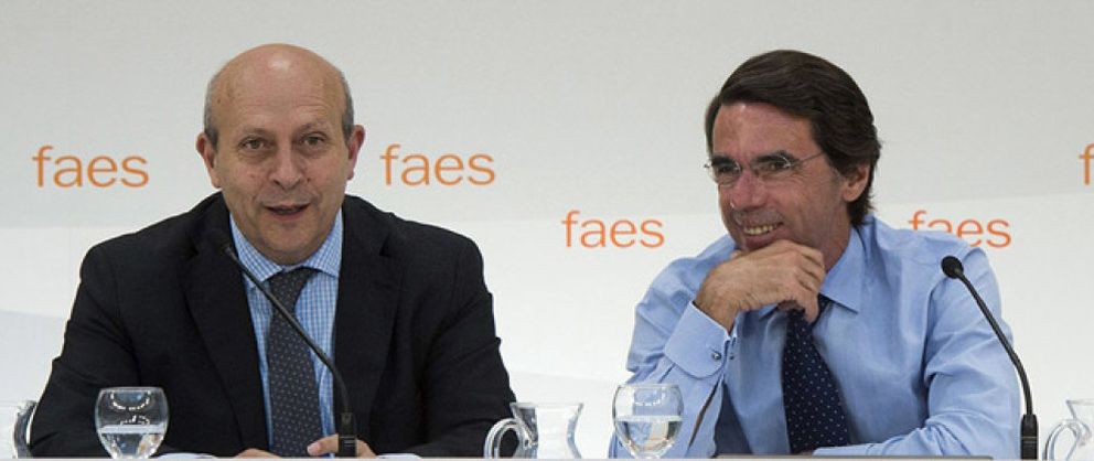 Foto: Wert triunfa en FAES y Aznar le anima a sacar su reforma pese a los ‘barones’ del PP