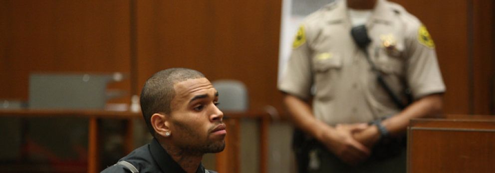 Foto: Rihanna acompaña a Chris Brown a los tribunales