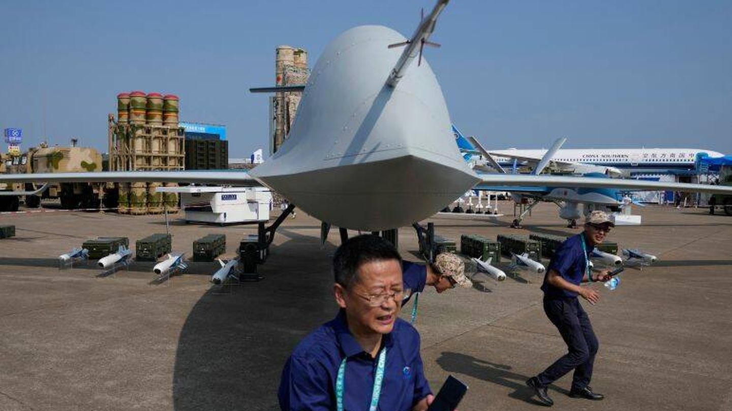 Un dron chino CH-6 en la Exposición Internacional de Aviación y Aeroespacial de China de 2021. (Ng Han Guan)
