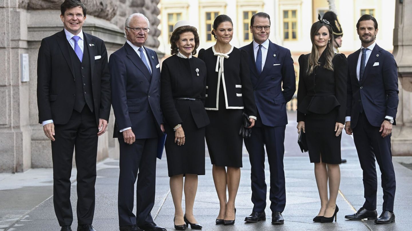 La familia real sueca, en la apertura del Parlamento. (EFE/Fredrik Sandberg)
