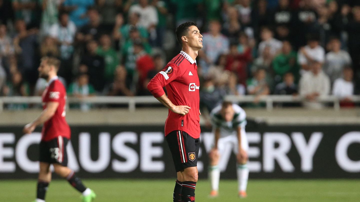 Ronaldo se lamenta después de un partido con el Manchester United. (Reuters/Albert Gea)