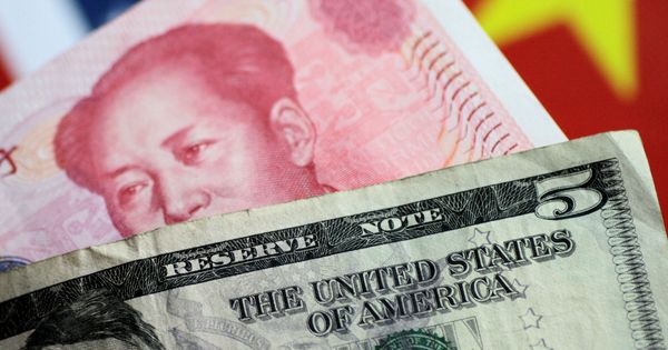Foto: China fija por primera vez desde 2008 el cambio de su moneda por encima de los 7 yuanes por dólar