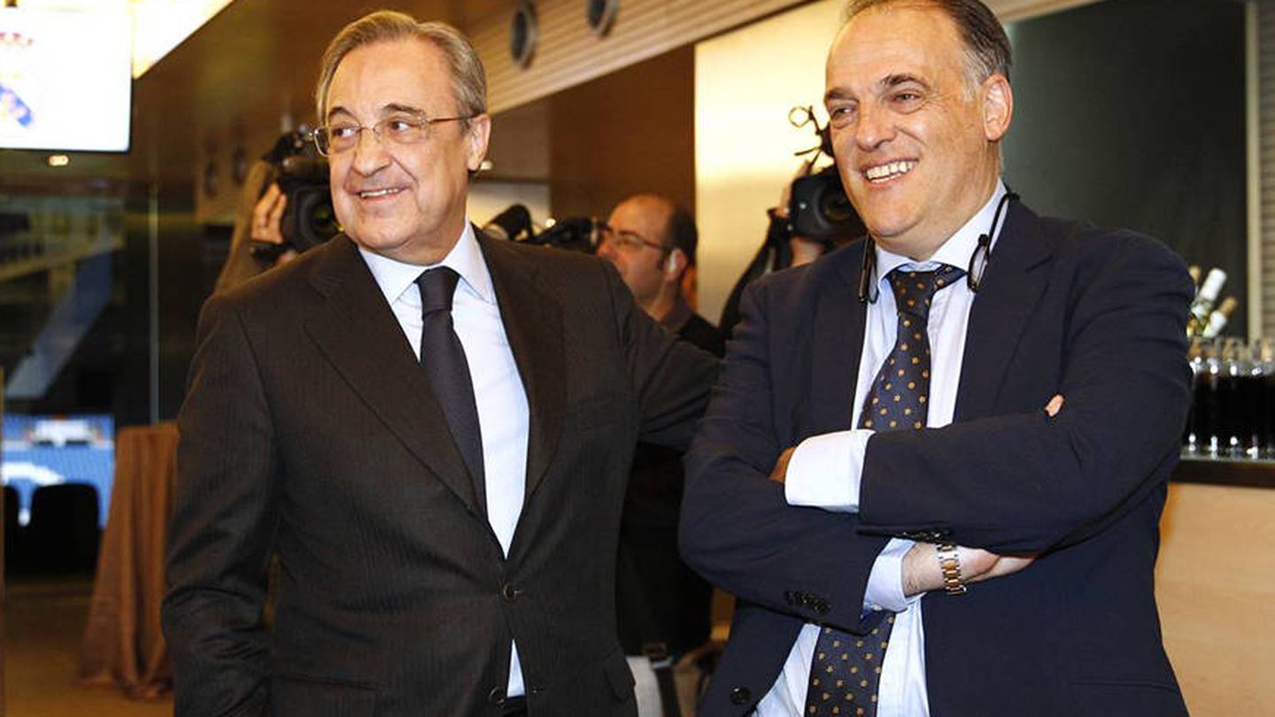 Florentino Pérez y Javier Tebas, presidentes de Real Madrid y LaLiga, respectivamente. (EFE)