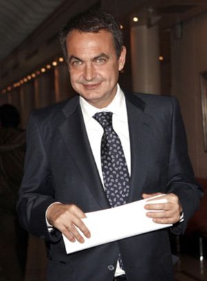 Zapatero escurre el bulto: la inflación es por culpa del exterior
