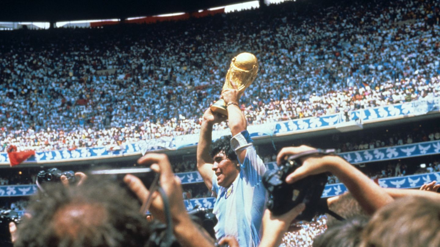 Maradona fue compañero de Barbas. (EFE)