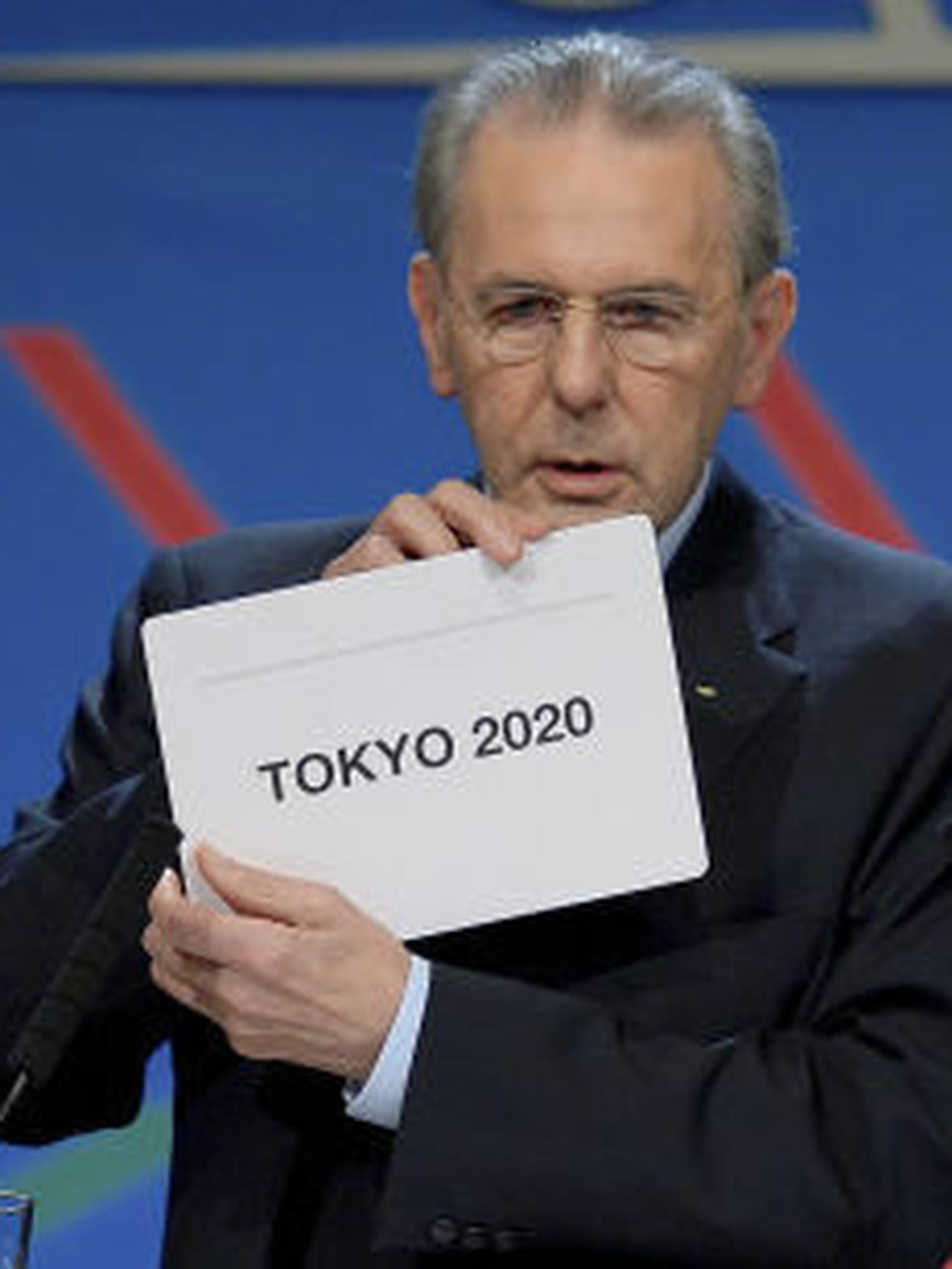 Jacques Rogge President of the International Olympic Committee announces Tokyo as the city to host the 2020 Summer Olympic Game during a ceremony in Buenos Aires