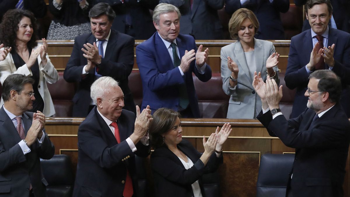 Rajoy descoloca al PP y hace creer en una gran reestructuración de Gobierno