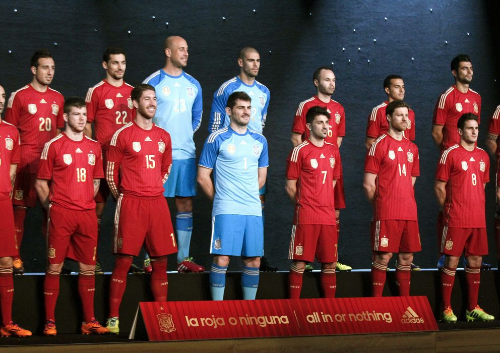 Foto: La selección española, en la presentación de su nueva camiseta.