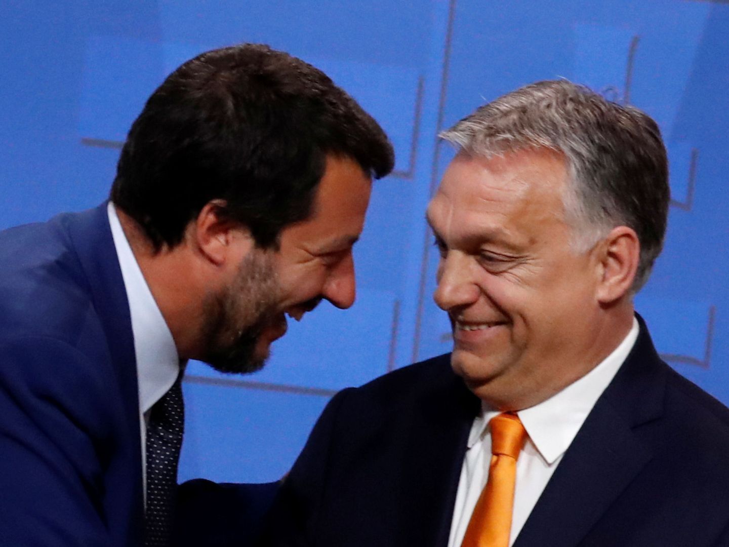 Salvini charla con Orbán durante un encuentro celebrado esta semana. (Reuters)